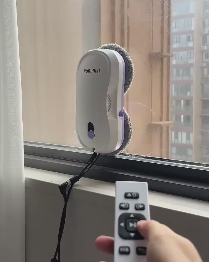 Robot lave-vitre Vitralis en action, piloté à la télécommande